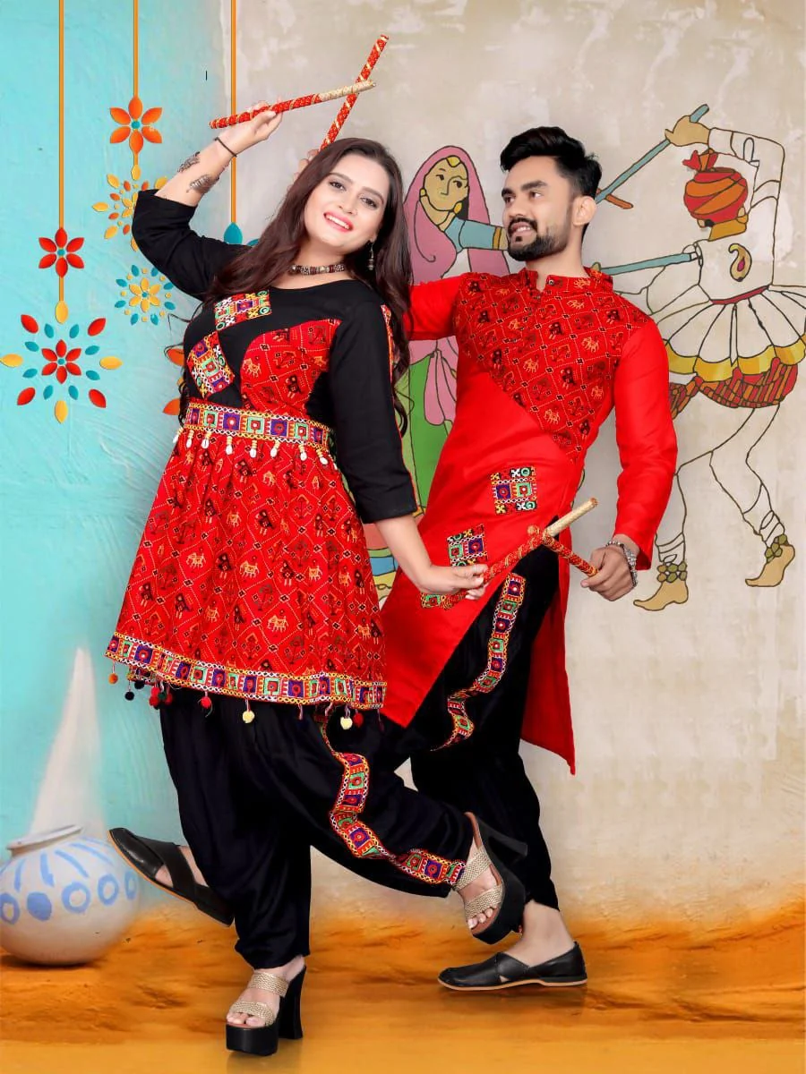 Latest garba dresses best sale