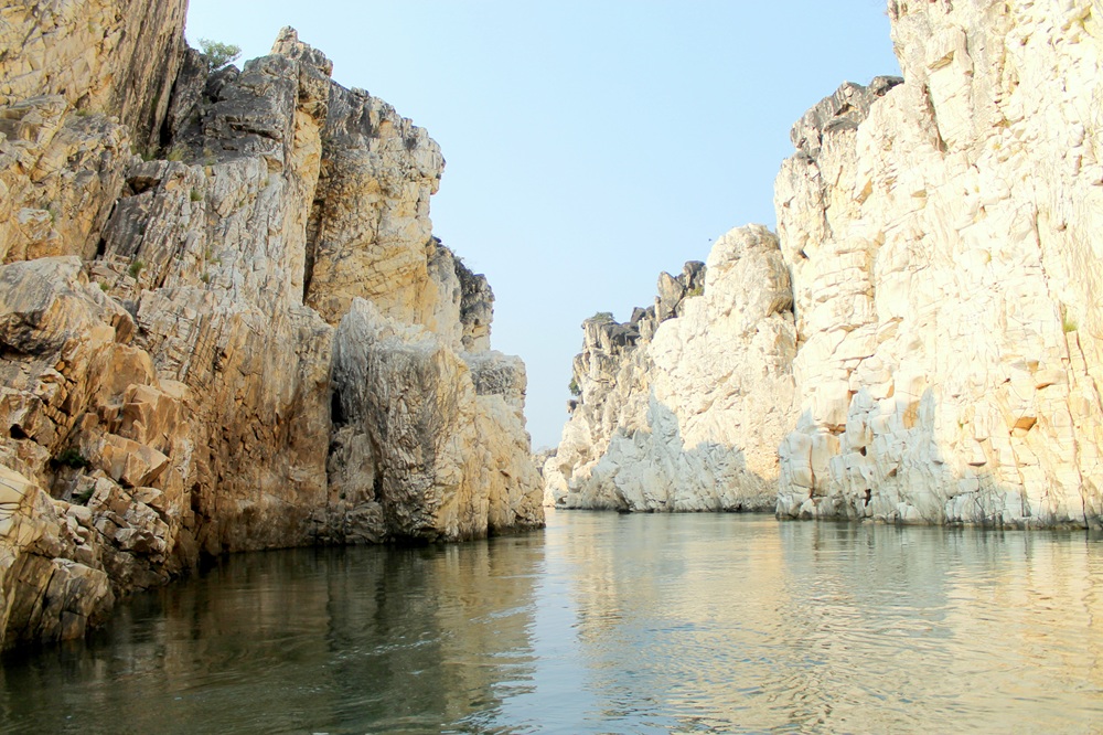 Exploring Bhedaghat in Jabalpur - Nature’s Marble Wonderland